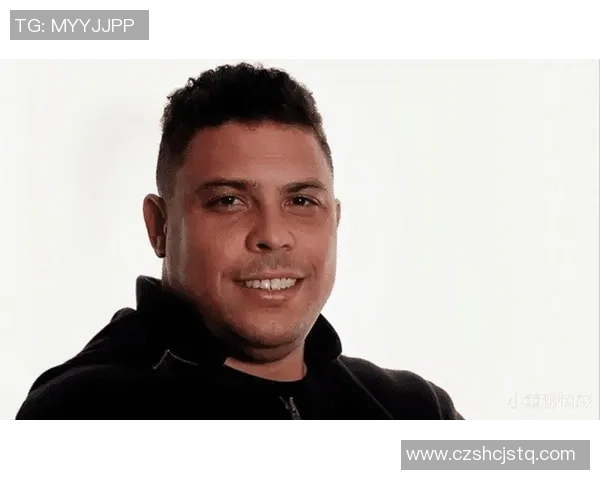 足球巨星KC的传奇之路：从天才少年到世界足坛的领军人物